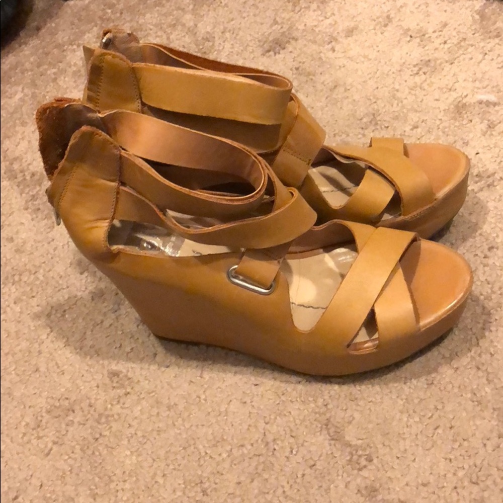 Tan wedges